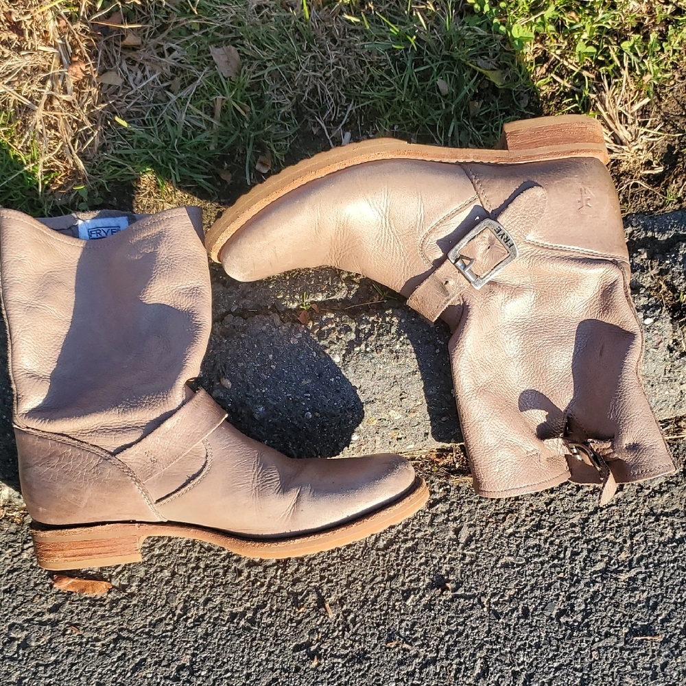 Frye Leather Engineer Boots - Picture 7 of 16